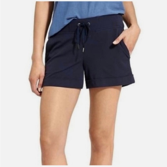 Athleta Midtown 4" Shorts SIZE XS - Picture 4 of 4
